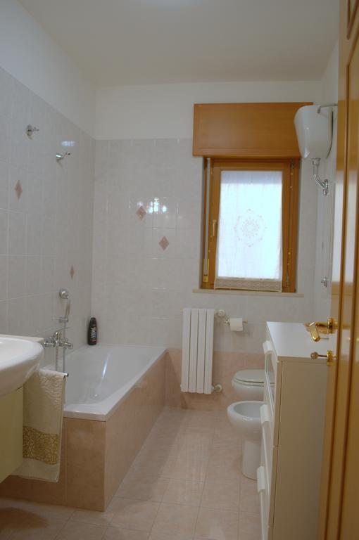 Casa Vacanze La Rocca Matera Quarto foto